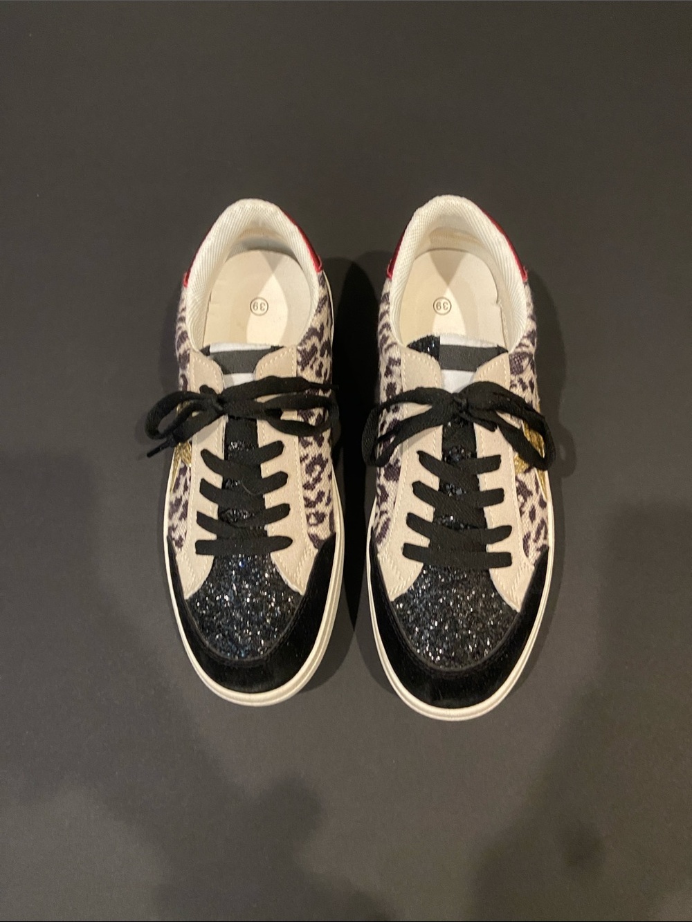 Leopard Accent Glitter Toe Sneakers - Black & Cream